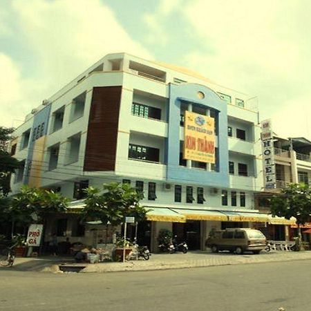 Kim Thanh Hotel Ратьзя Экстерьер фото
